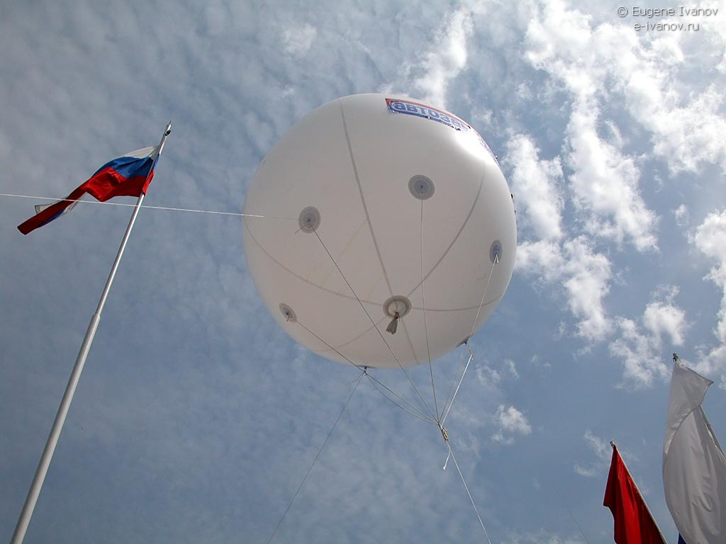 Воздушный шар на площади ДК ГАЗ, 1024*768